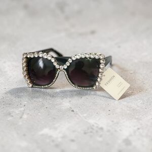 Glamorous Rhinestone Black Sunglasses